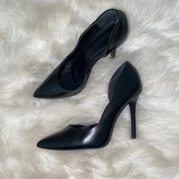 Black High Heels - Picture 2 of 8